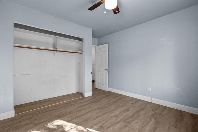 9745 Old Oregon Trail, Redding, CA 96003