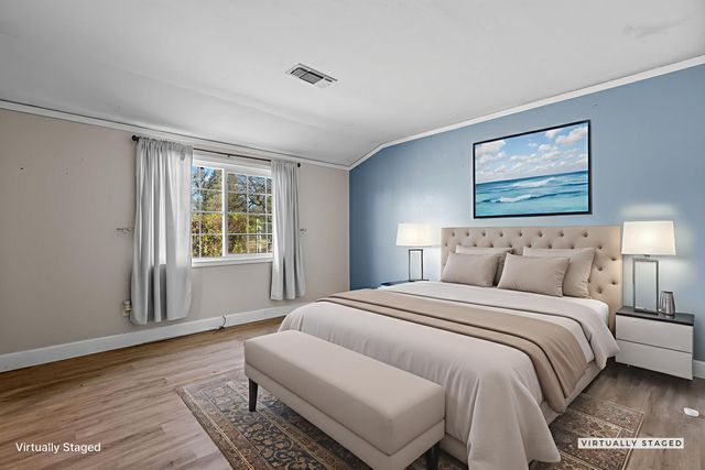 9745 Old Oregon Trail, Redding, CA 96003