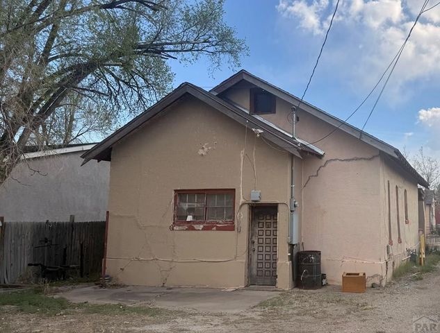 409 W 27th St, Pueblo, CO 81003