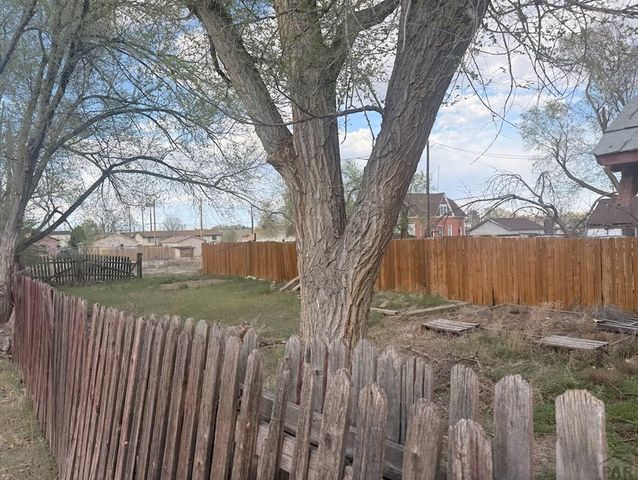 409 W 27th St, Pueblo, CO 81003