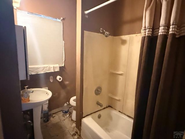 409 W 27th St, Pueblo, CO 81003