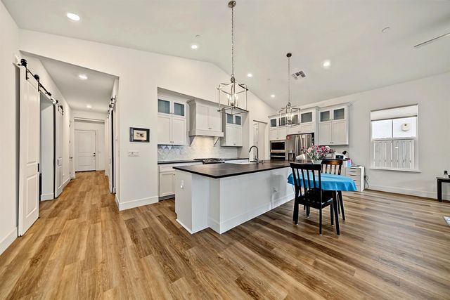 1925 Carmel Ranch Cir, Oakdale, CA 95361