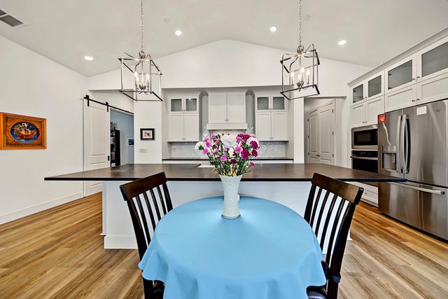 1925 Carmel Ranch Cir, Oakdale, CA 95361