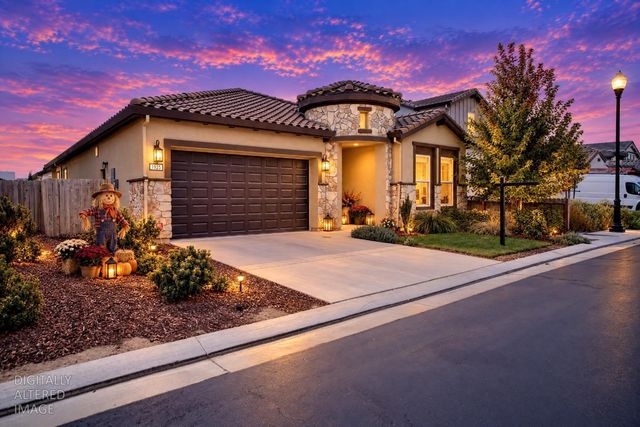 1925 Carmel Ranch Cir, Oakdale, CA 95361