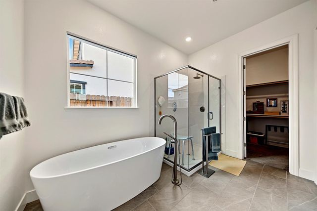 1925 Carmel Ranch Cir, Oakdale, CA 95361