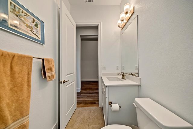 1925 Carmel Ranch Cir, Oakdale, CA 95361