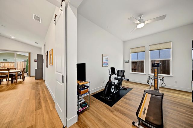 1925 Carmel Ranch Cir, Oakdale, CA 95361
