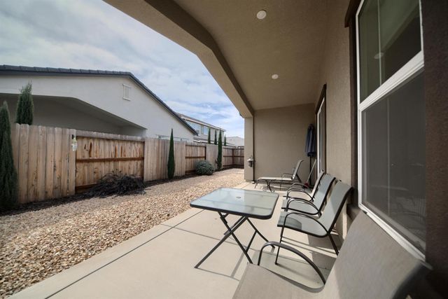 1925 Carmel Ranch Cir, Oakdale, CA 95361