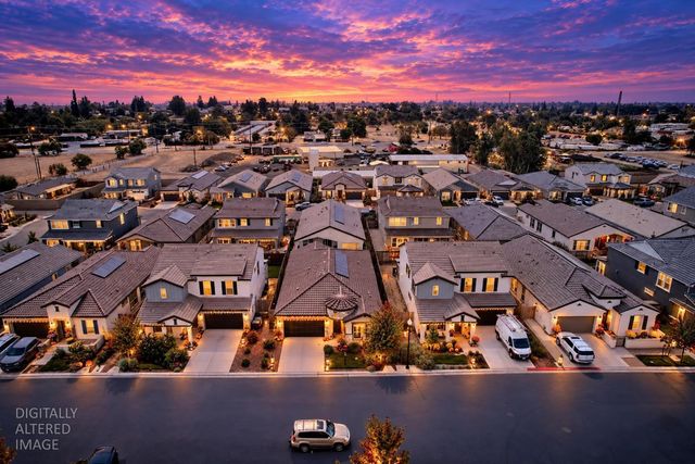 1925 Carmel Ranch Cir, Oakdale, CA 95361