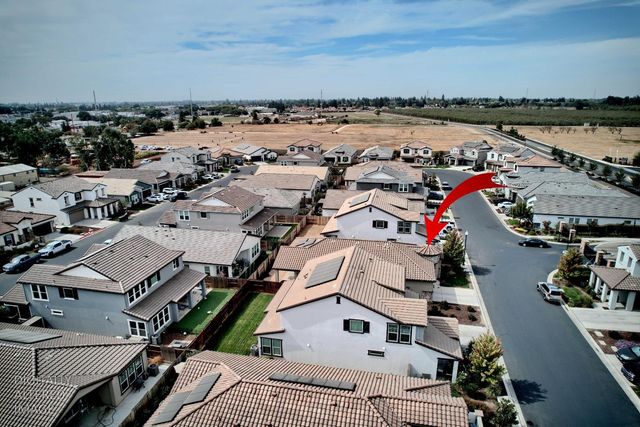 1925 Carmel Ranch Cir, Oakdale, CA 95361
