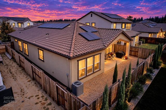 1925 Carmel Ranch Cir, Oakdale, CA 95361