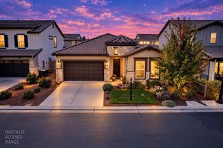 1925 Carmel Ranch Cir, Oakdale, CA 95361