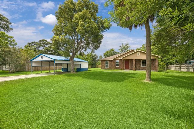 118 Tower Drive, Friendswood, TX 77546