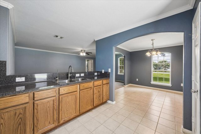 118 Tower Drive, Friendswood, TX 77546
