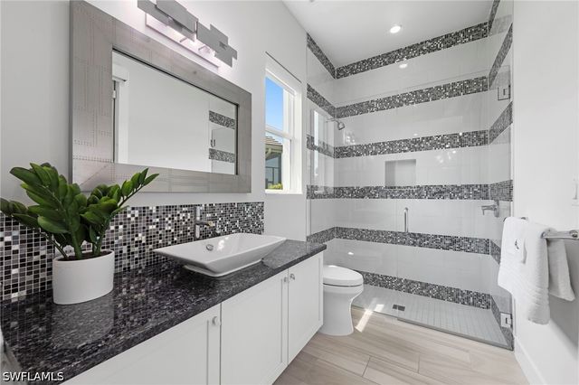 17256 Hidden Estates CIR, Fort Myers, FL 33908