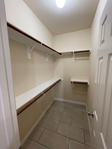 1755 Nichole Woods Drive, Houston, TX 77047