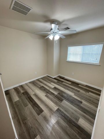1755 Nichole Woods Drive, Houston, TX 77047