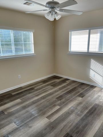 1755 Nichole Woods Drive, Houston, TX 77047