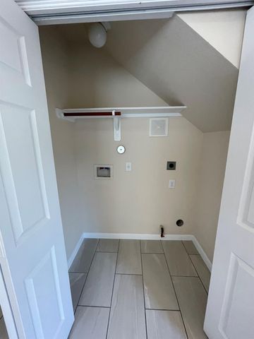 1755 Nichole Woods Drive, Houston, TX 77047