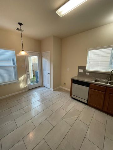 1755 Nichole Woods Drive, Houston, TX 77047