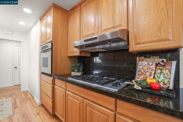 19 Mardock Ct, Pleasant Hill, CA 94523