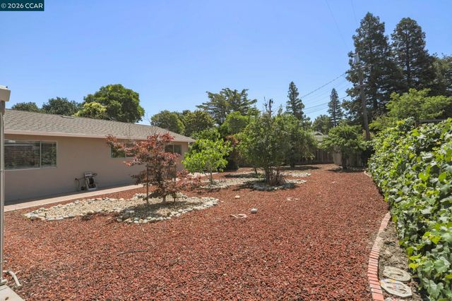 19 Mardock Ct, Pleasant Hill, CA 94523