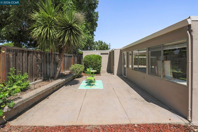 19 Mardock Ct, Pleasant Hill, CA 94523