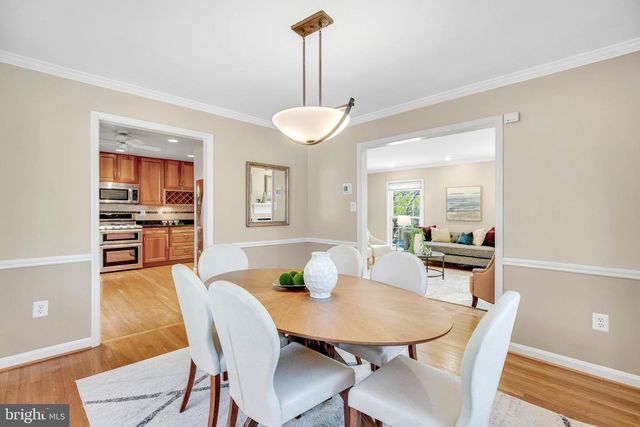 7515 CAYUGA AVE, Bethesda, MD 20817