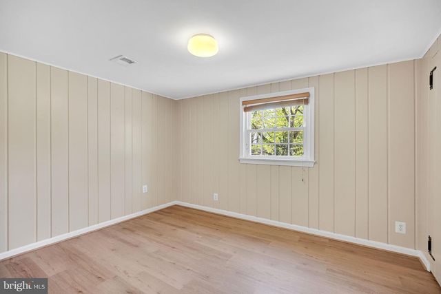 7515 CAYUGA AVE, Bethesda, MD 20817