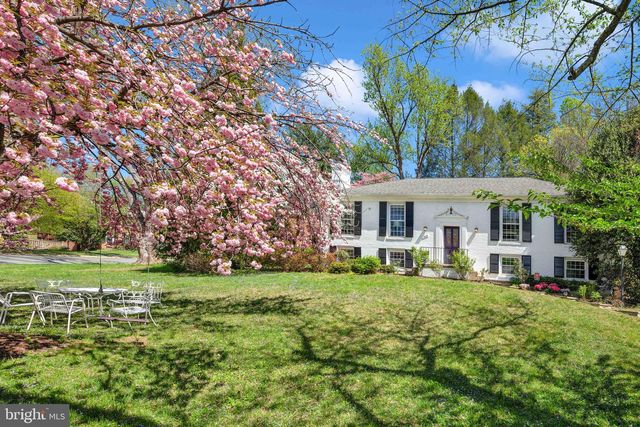 7515 CAYUGA AVE, Bethesda, MD 20817