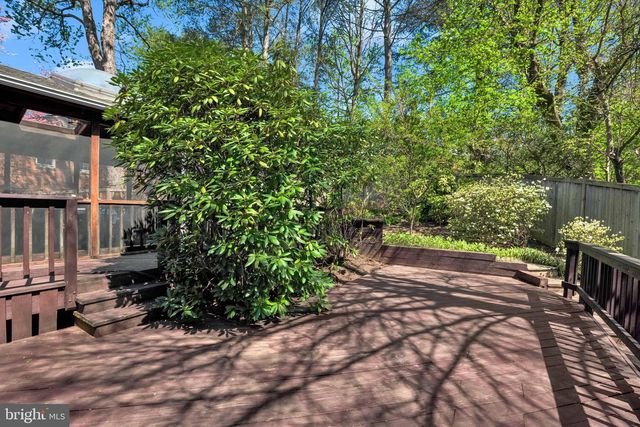 7515 CAYUGA AVE, Bethesda, MD 20817