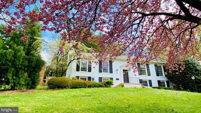 7515 CAYUGA AVE, Bethesda, MD 20817