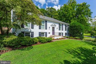 7515 CAYUGA AVE, Bethesda, MD 20817