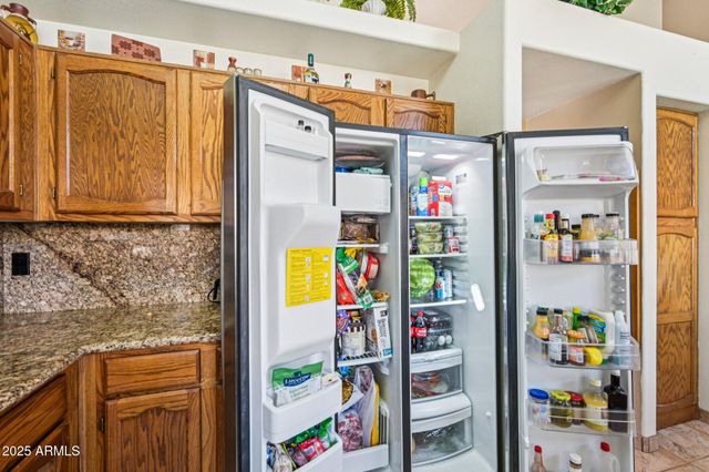 8362 W MICHELLE Drive, Peoria, AZ 85382