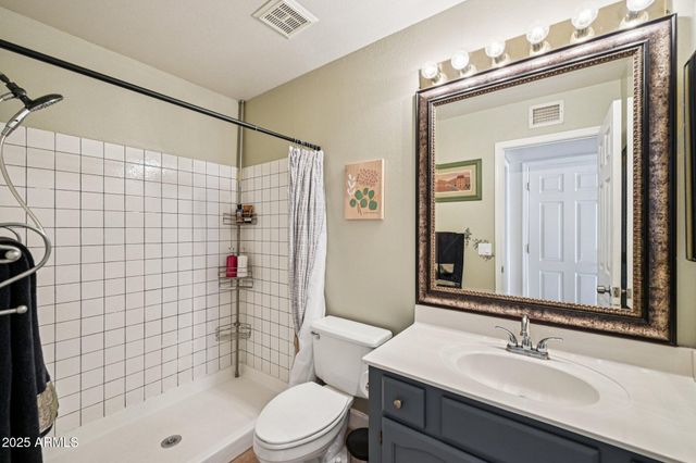 8362 W MICHELLE Drive, Peoria, AZ 85382