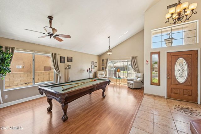 8362 W MICHELLE Drive, Peoria, AZ 85382