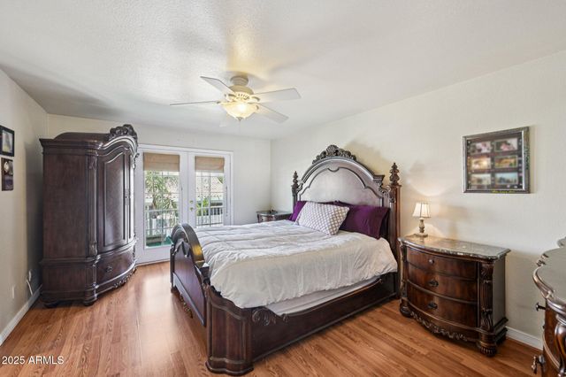 8362 W MICHELLE Drive, Peoria, AZ 85382