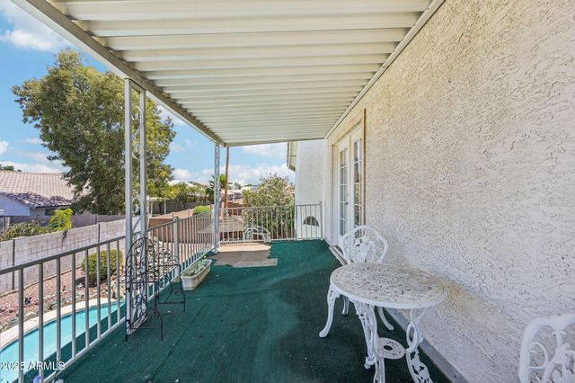 8362 W MICHELLE Drive, Peoria, AZ 85382