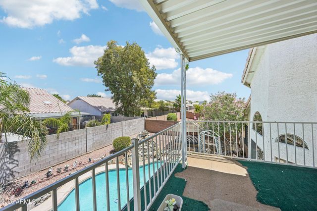 8362 W MICHELLE Drive, Peoria, AZ 85382