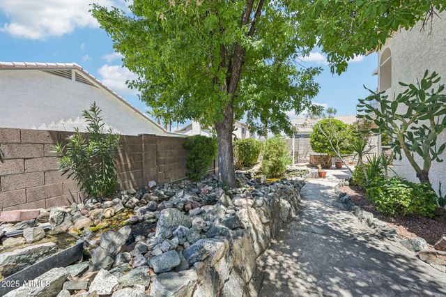 8362 W MICHELLE Drive, Peoria, AZ 85382