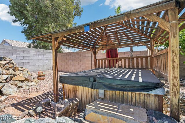8362 W MICHELLE Drive, Peoria, AZ 85382