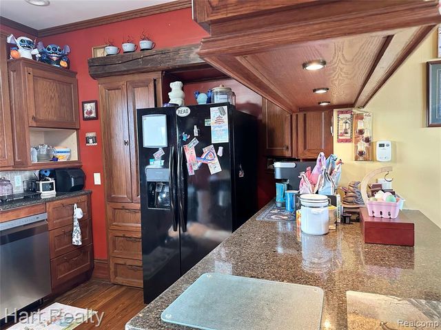 1083 S Van Buren Road, Reese, MI 48757