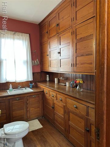 1083 S Van Buren Road, Reese, MI 48757