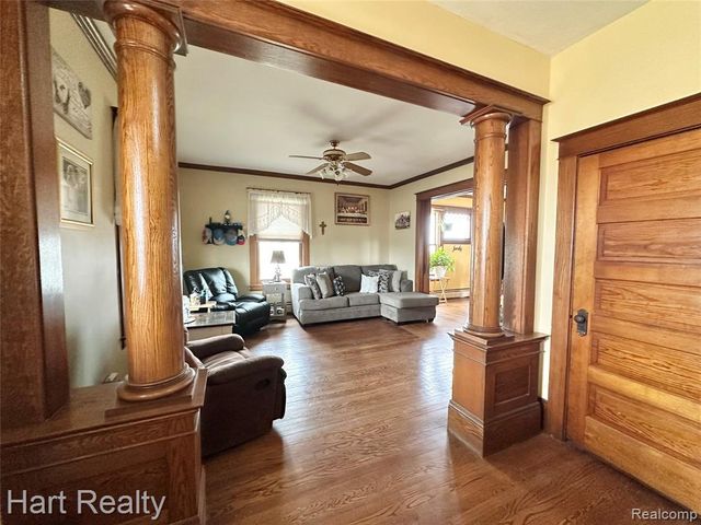 1083 S Van Buren Road, Reese, MI 48757