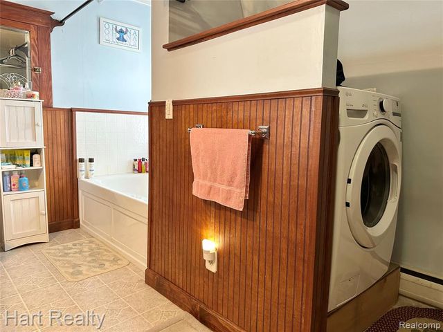 1083 S Van Buren Road, Reese, MI 48757