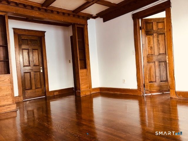 27 Blake Street, New Haven, CT 06511