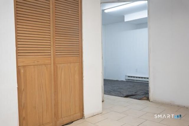 20 Quarry Hill Road, Waterbury, CT 06706