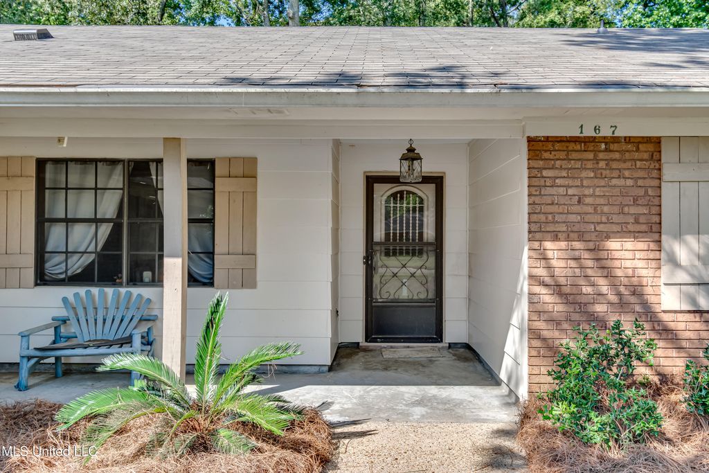 167 Woodgate Drive, Brandon, MS 39042