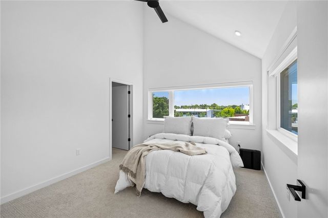 416 SE G Street, Bentonville, AR 72712