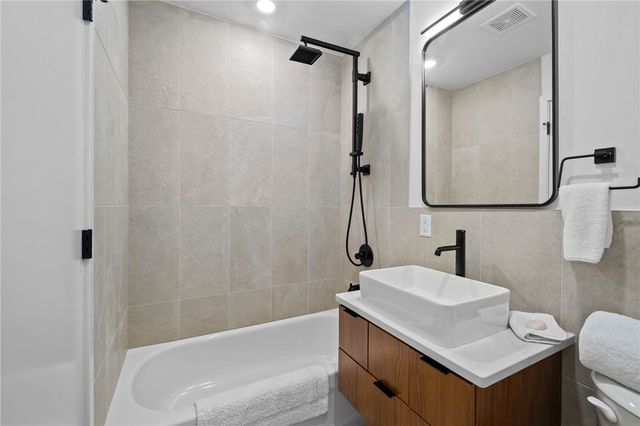 416 SE G Street, Bentonville, AR 72712